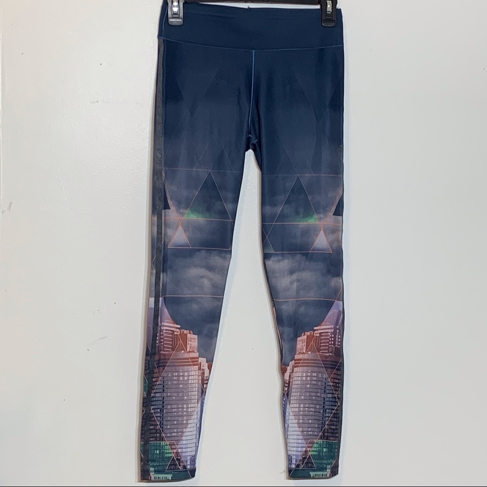 EUC adidas Climalite City Print skyline leggings